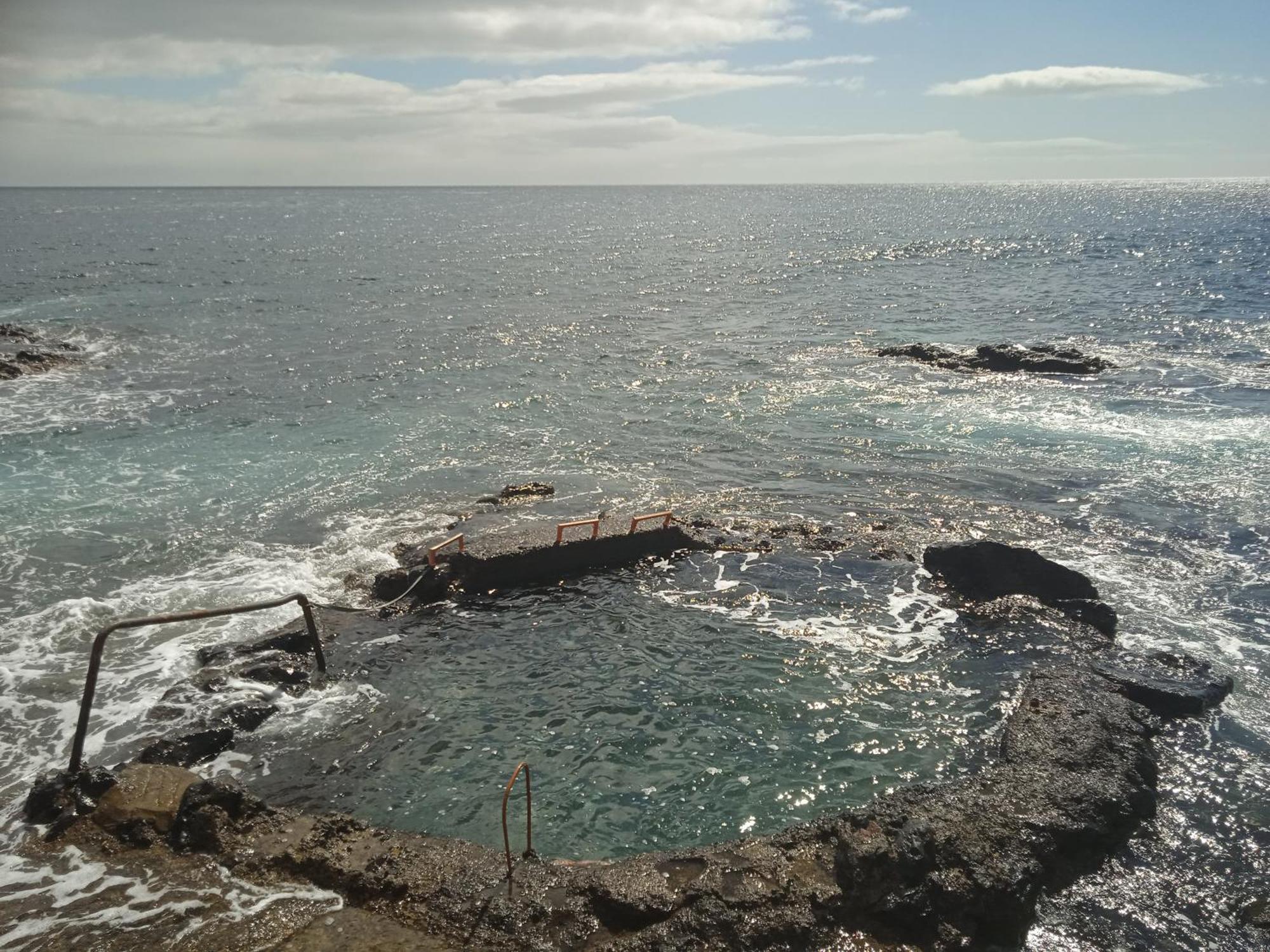 Отель Un Jardin Al Mar Хеновес Экстерьер фото