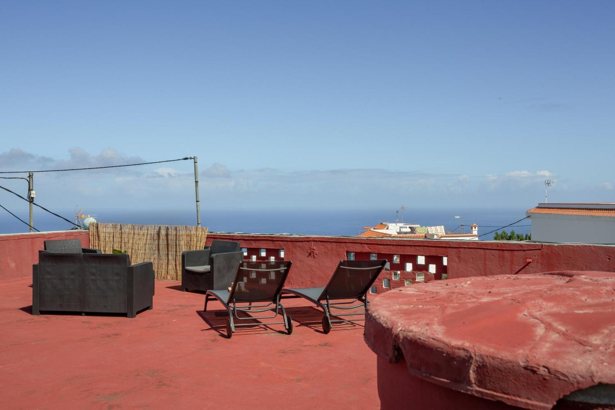 Отель Un Jardin Al Mar Хеновес Экстерьер фото